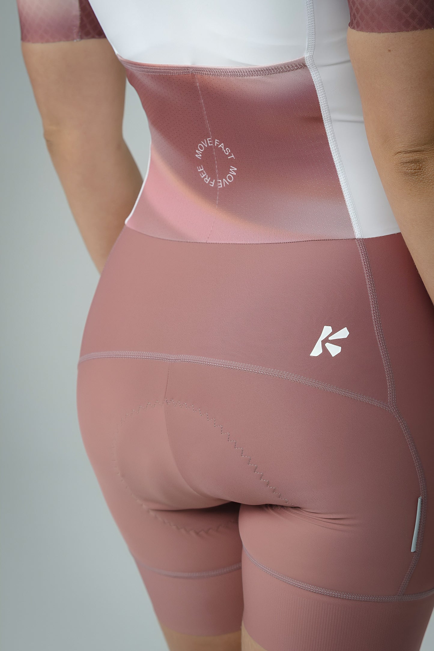 momentum skinsuit magenta