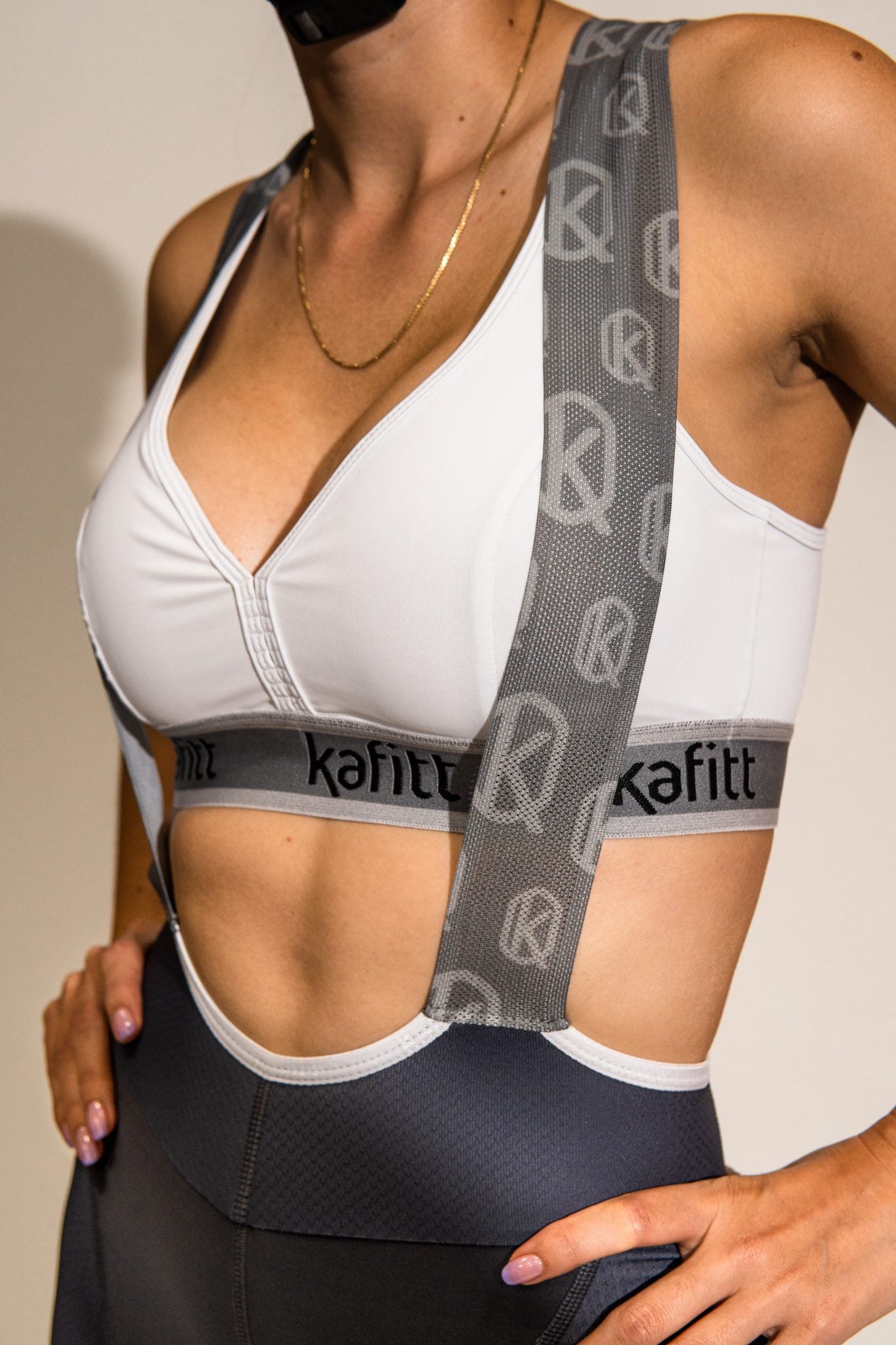 Pro-up Bib Gray